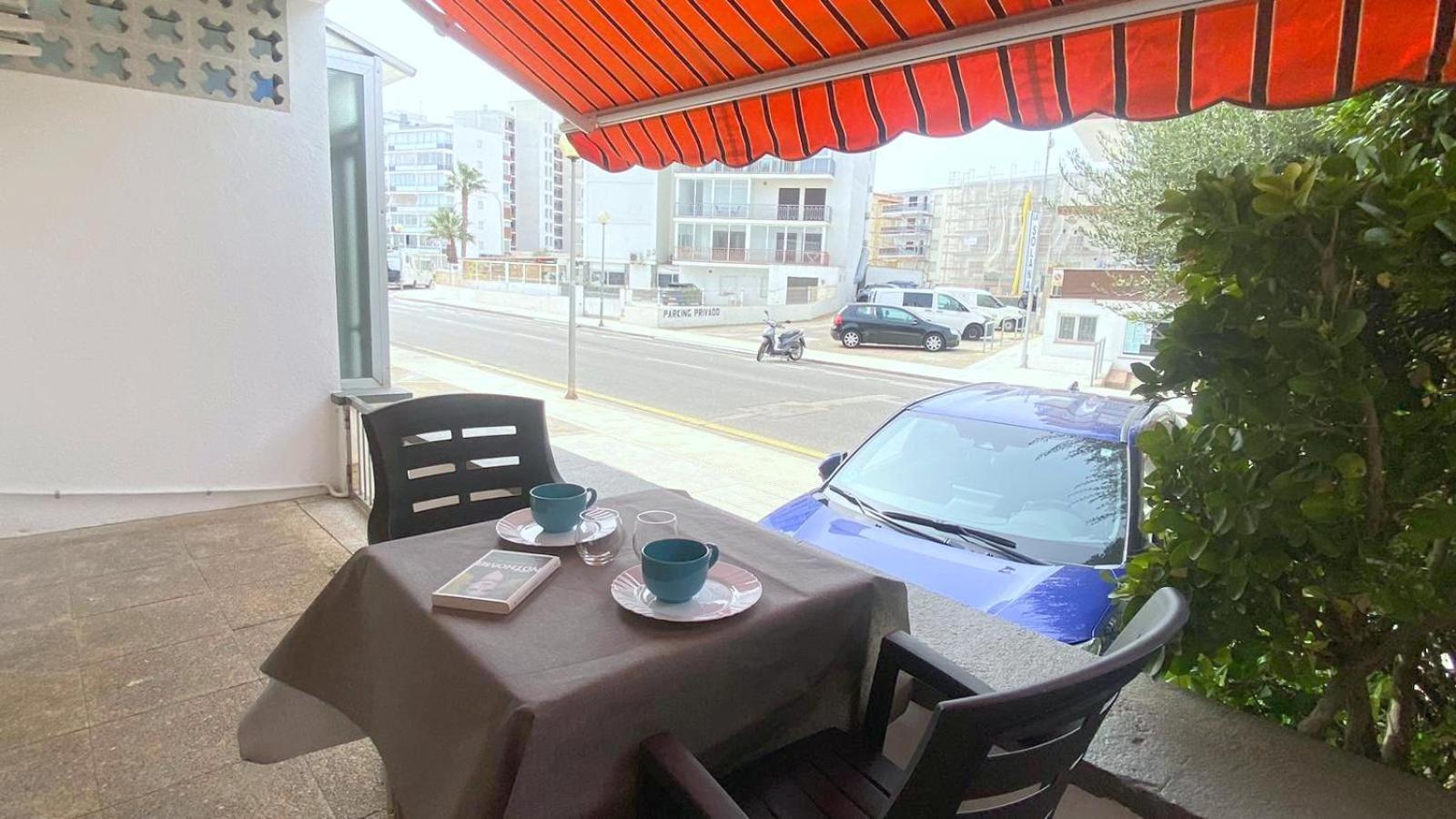 Tenis Sol Levante 9 Rosas Exterior foto